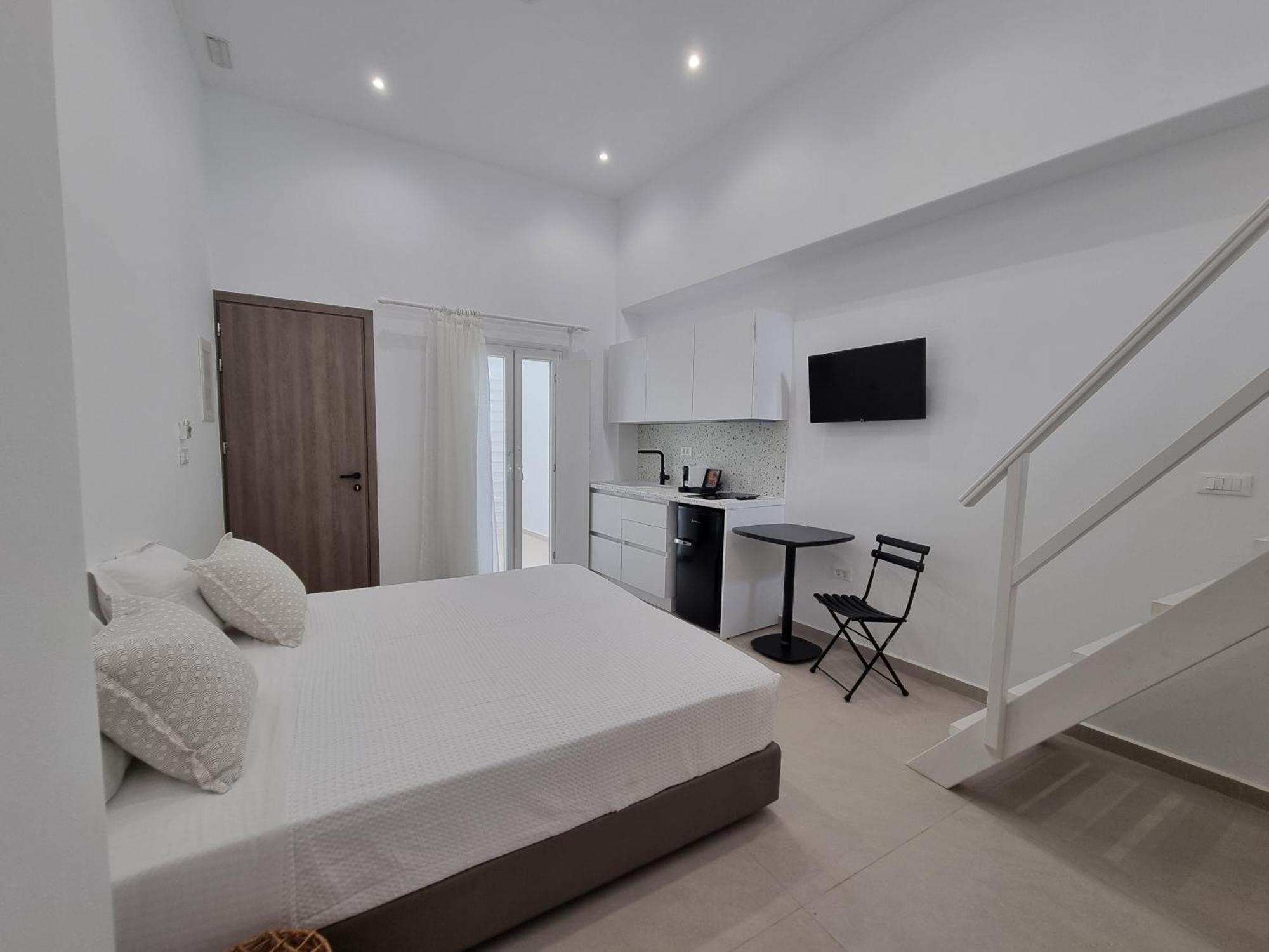 Majo Suites Hotel Айя-Анна Экстерьер фото